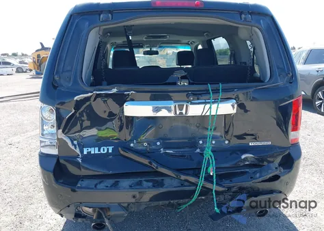 2014 Honda Pilot Touring z USA, uszkodzony, nr VIN 5FNYF3H97EB008210